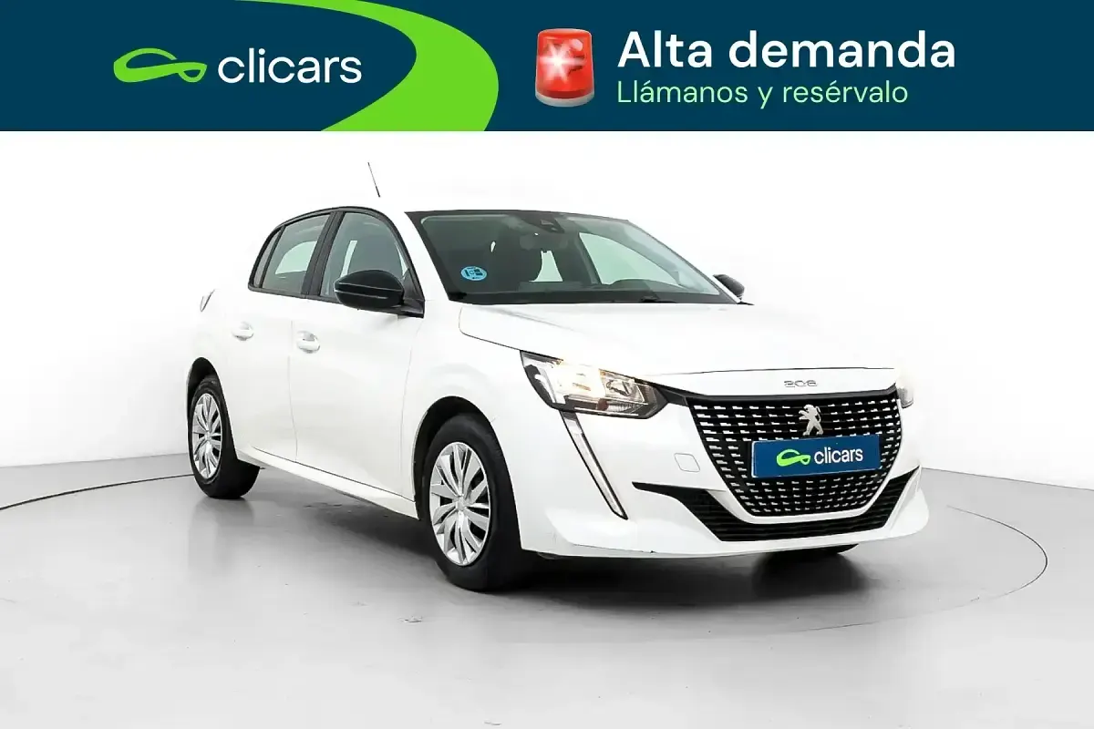 Usado Peugeot 208 Active 100 CV (73 kW) 2022 Blanco Utilitario