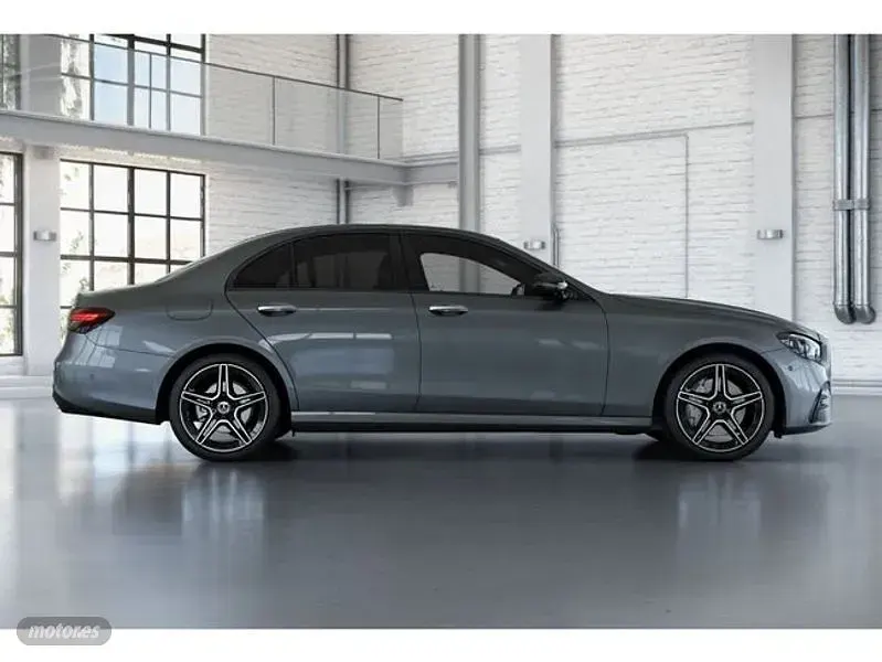 Usado Mercedes E220 200 CV (147 kW) 2022 Gris Berlina