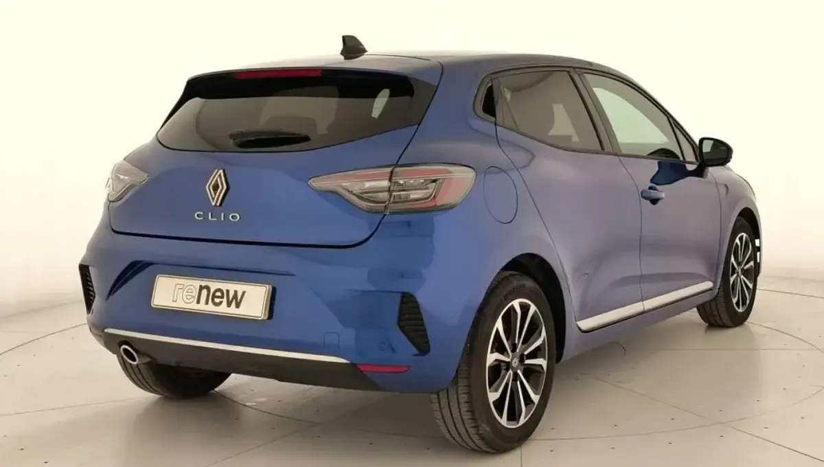 Usado Renault Clio Techno 101 CV (74 kW) 2025 Utilitario
