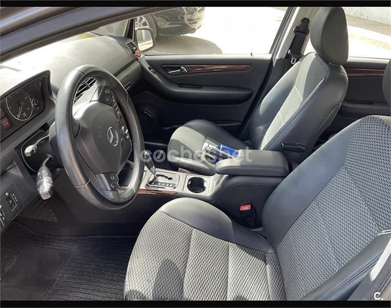 Usado Mercedes 180 1995 Diesel Berlina