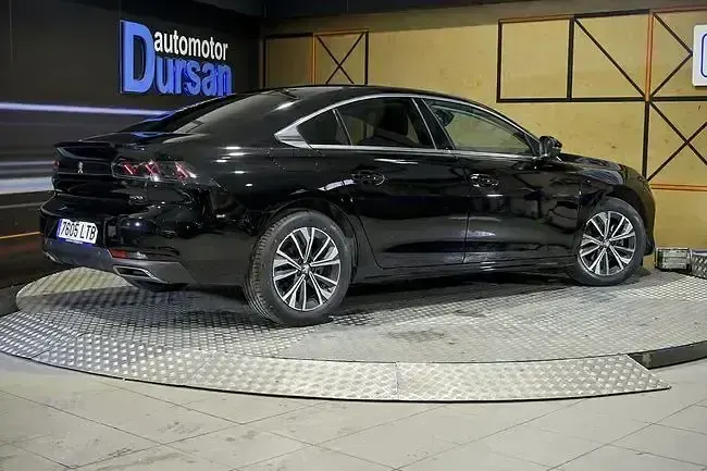 Usado Peugeot 508 Allure 130 CV (95 kW) 2021 Negro