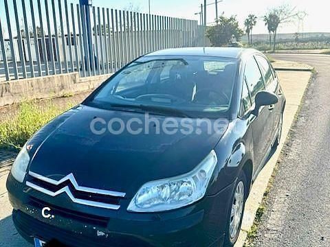 Usado Citroën C4 92 CV (67 kW) 2005 Negro Berlina