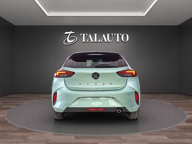Nuevo Opel Corsa 100 CV (73 kW) 2025 Verde Utilitario