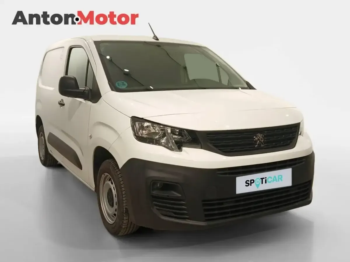 Usado Peugeot Partner S 102 CV (75 kW) 2021 Blanco Monovolumen
