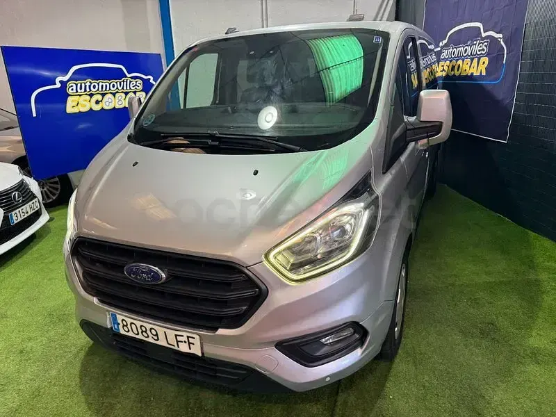 Usado Ford Transit Custom Nugget 130 CV (95 kW) 2020 Gris / plata Familiar