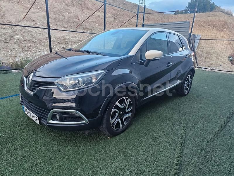 Używany Renault Captur Zen 90 KM (66 kW) 2013 Czarny SUV