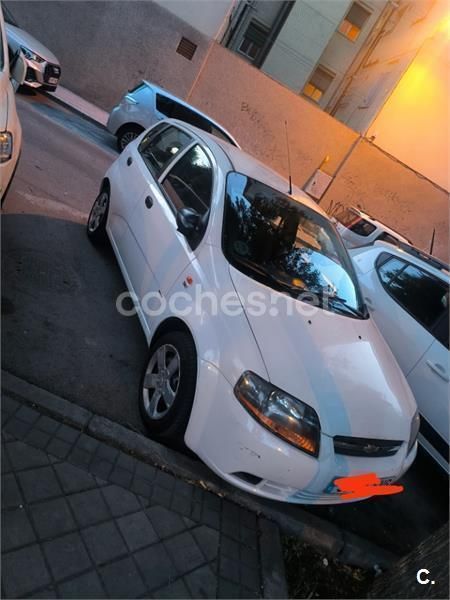 Blanco Usado 2007 Chevrolet Kalos SE Berlina | 2800 € (Precio justo) - Imagen 1/4
