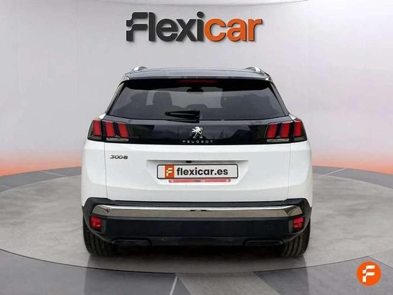 Usado Peugeot 3008 Allure 131 CV (96 kW) 2020 Blanco SUV