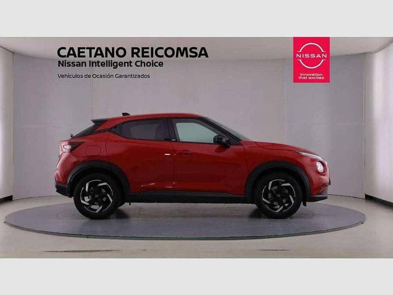 Usado Nissan Juke N-Connecta 114 CV (83 kW) 2022 Rojo SUV