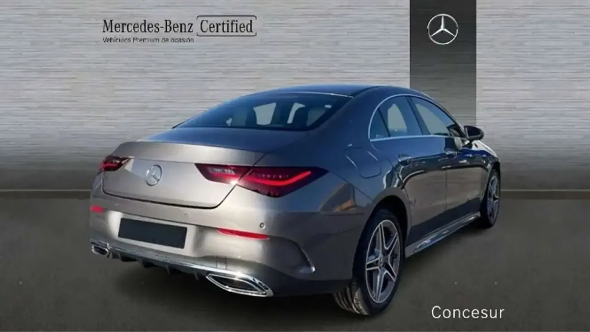 Usado Mercedes CLA200 150 CV (110 kW) 2025 Gris Berlina