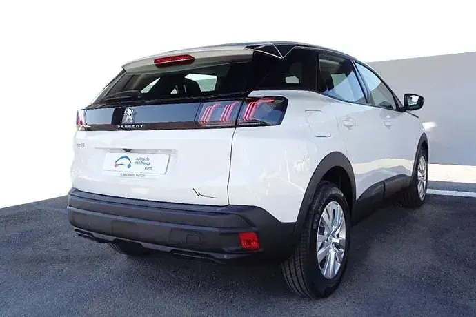 Usado Peugeot 3008 Active 130 CV (95 kW) 2022 SUV