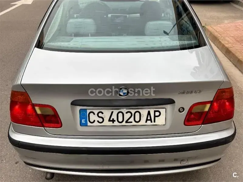 Usado BMW 320 136 CV (100 kW) 1998 Gris / plata Berlina