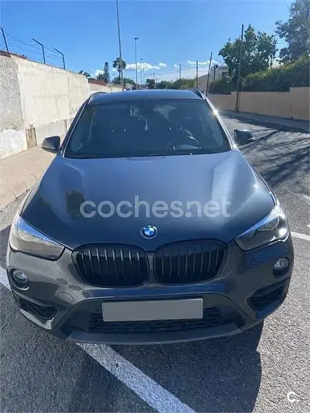 Usado BMW X1 136 CV (100 kW) 2016 Gris / plata SUV