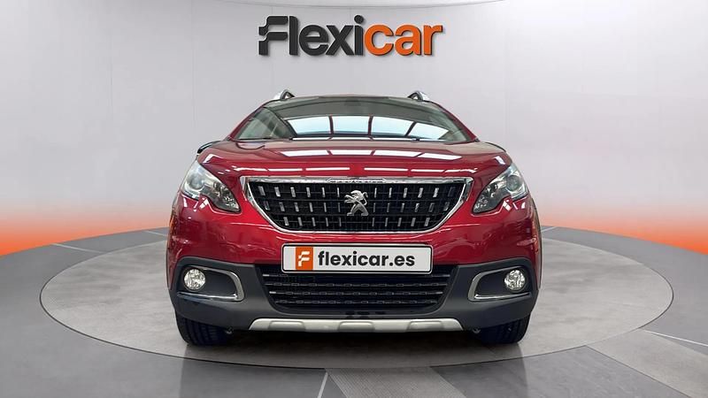 Usado Peugeot 2008 Allure 110 CV (80 kW) 2018 Rojo SUV