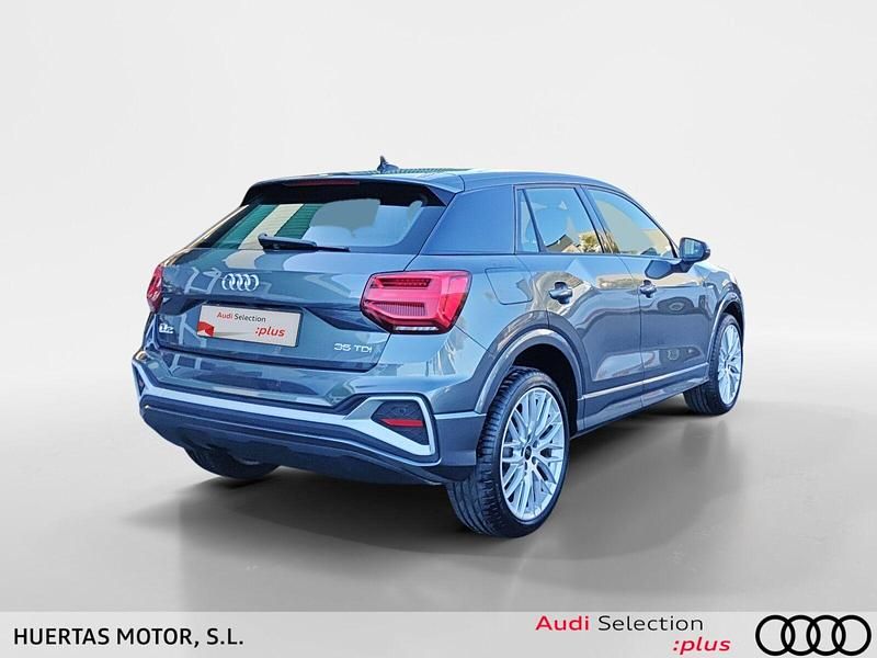 Usado Audi Q2 150 CV (110 kW) 2025 Gris / plata SUV
