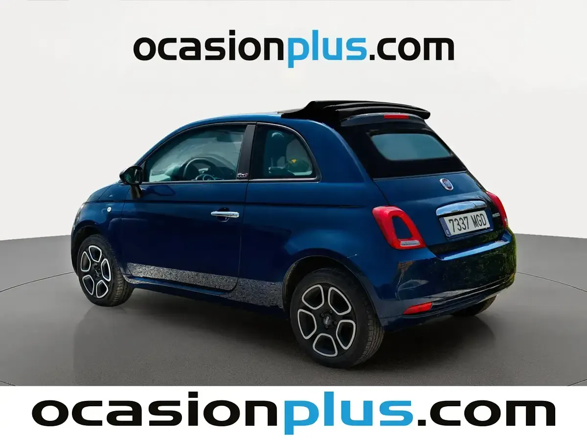 Usado Fiat 500 Club 70 CV (51 kW) 2023 Azul Descapotable
