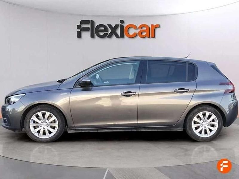 Usado Peugeot 308 Access 110 CV (80 kW) 2020 Azul Utilitario