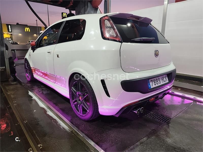 Blanco Usado 2011 Abarth Punto Evo Utilitario | 12.000 € - Imagen 1/4