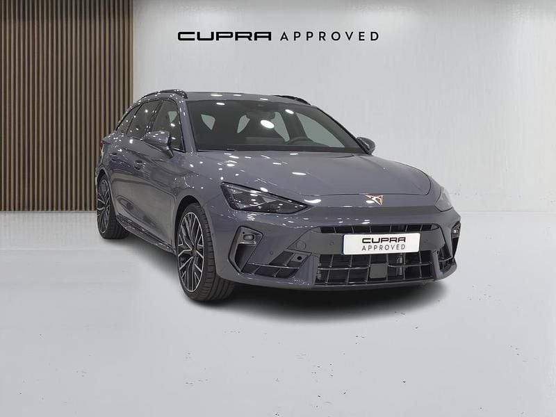 Usado Cupra Leon 204 CV (150 kW) 2025 Gris Familiar
