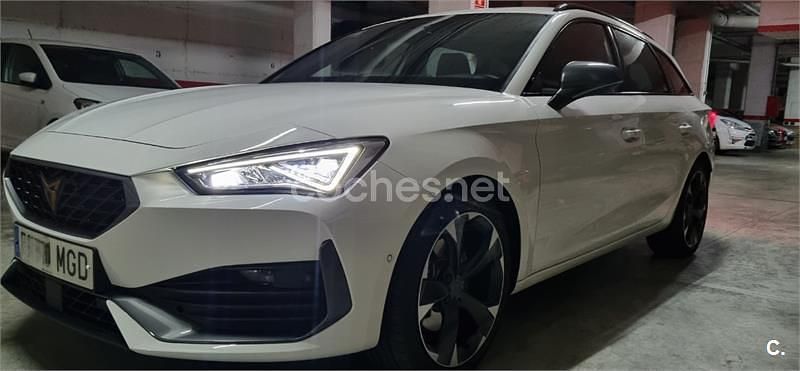 Usado Cupra Leon 150 CV (110 kW) 2023 Blanco Familiar