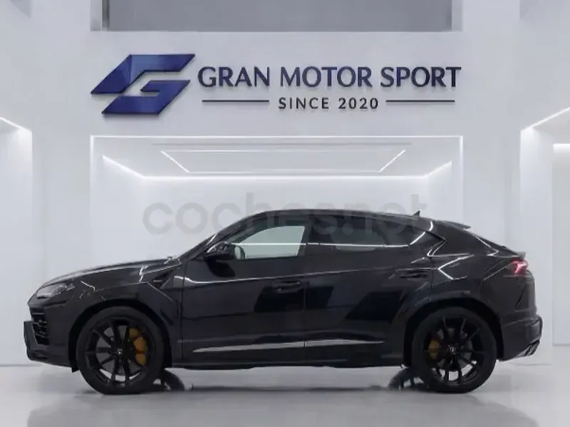 Usado Lamborghini Urus 666 CV (489 kW) 2021 Negro SUV
