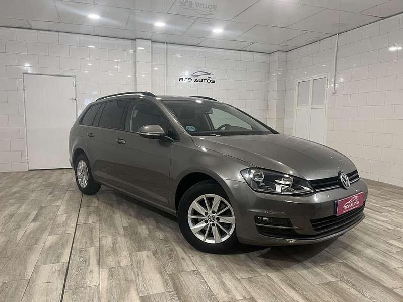 Marrón Usado 2017 VW Golf Sportsvan Business Monovolumen | 12.500 € (Precio justo) - Imagen 1/4