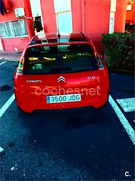 Usado Citroën C4 VTR Sport 110 CV (80 kW) 2005 Rojo Berlina