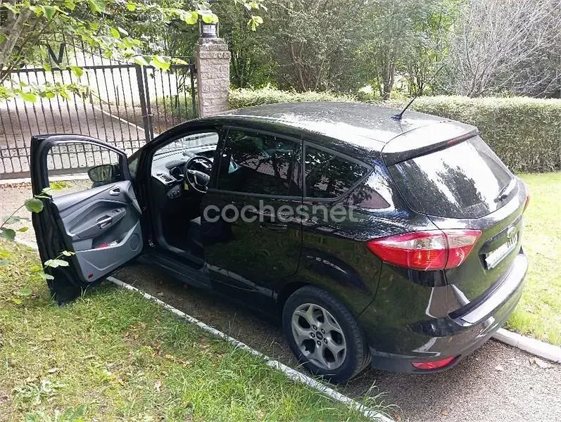 Usado Ford C-MAX Trend 115 CV (84 kW) 2014 Negro Monovolumen