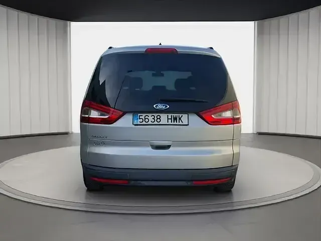 Usado Ford Galaxy Titanium 140 CV (102 kW) 2014 Gris Monovolumen