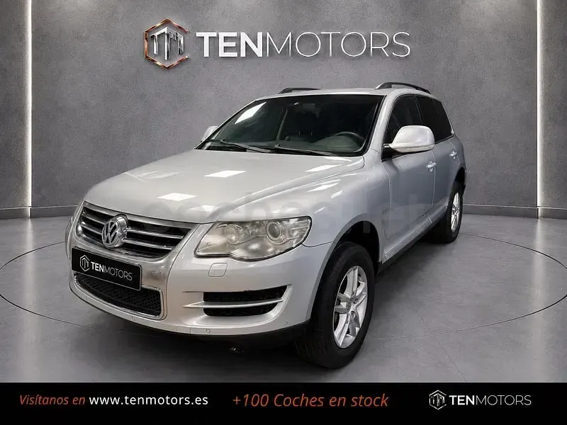 Usado VW Touareg 240 CV (176 kW) 2009 Gris / plata SUV