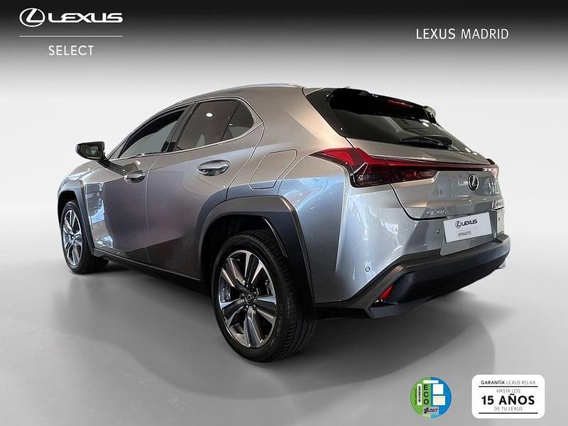 Usado Lexus UX 300e Executive Line 150 kW (204 CV) 2022 Plateado SUV