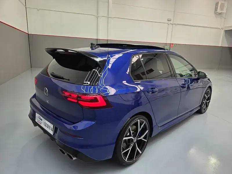 Usado VW Golf VIII R 320 CV (235 kW) 2022 Azul Berlina