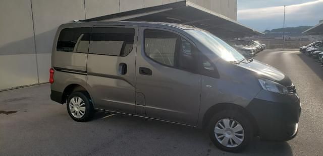 Usado Nissan NV200 90 CV (66 kW) 2015 Plateado Monovolumen