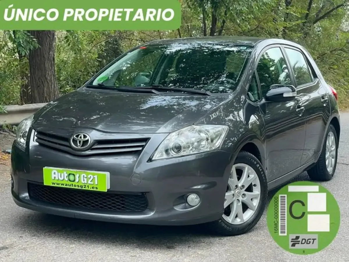 Usado Toyota Auris Active 132 CV (97 kW) 2012
