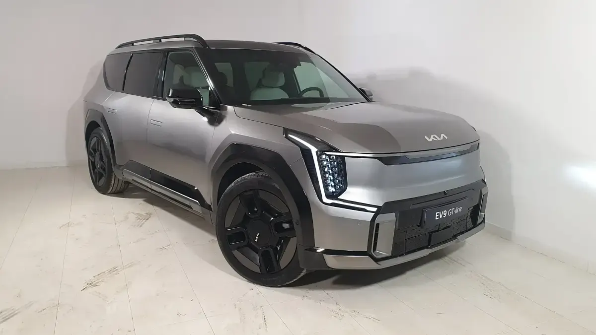 Usado Kia EV9 GT-Line 282 kW (384 CV) 2024 Gris SUV