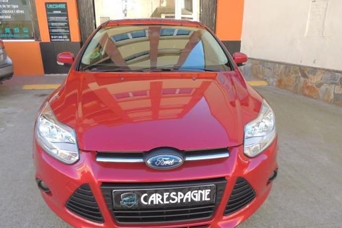 Usado Ford Focus Titanium 125 CV (91 kW) 2013 Burdeos Utilitario