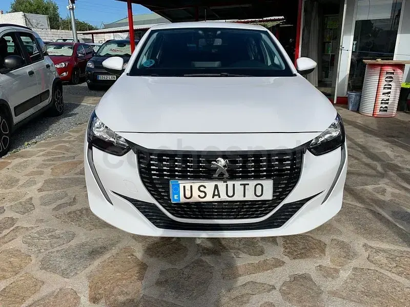 Usado Peugeot 208 Active 100 CV (73 kW) 2021 Blanco Utilitario