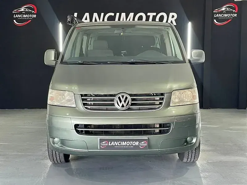 Usado VW Caravelle Comfortline 102 CV (75 kW) 2007 Gris / plata Van