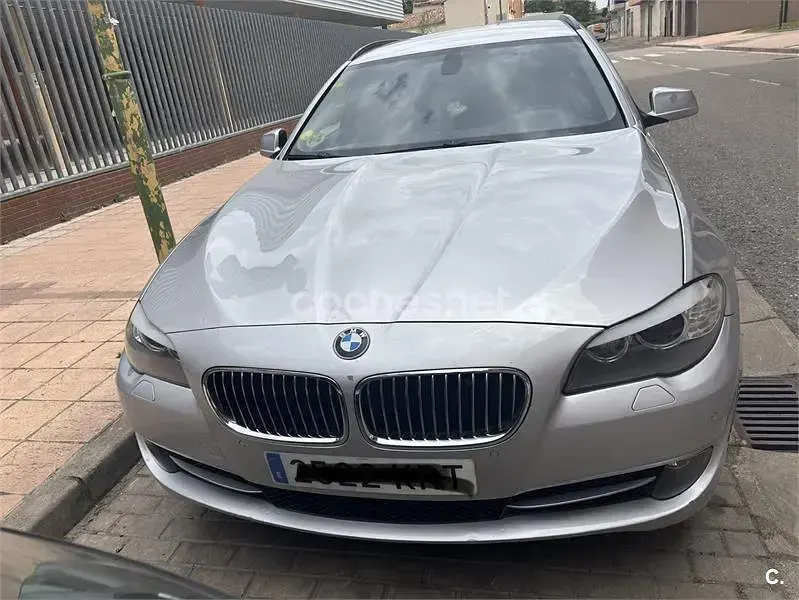 Usado BMW 530 235 CV (172 kW) 2011 Gris / plata Familiar