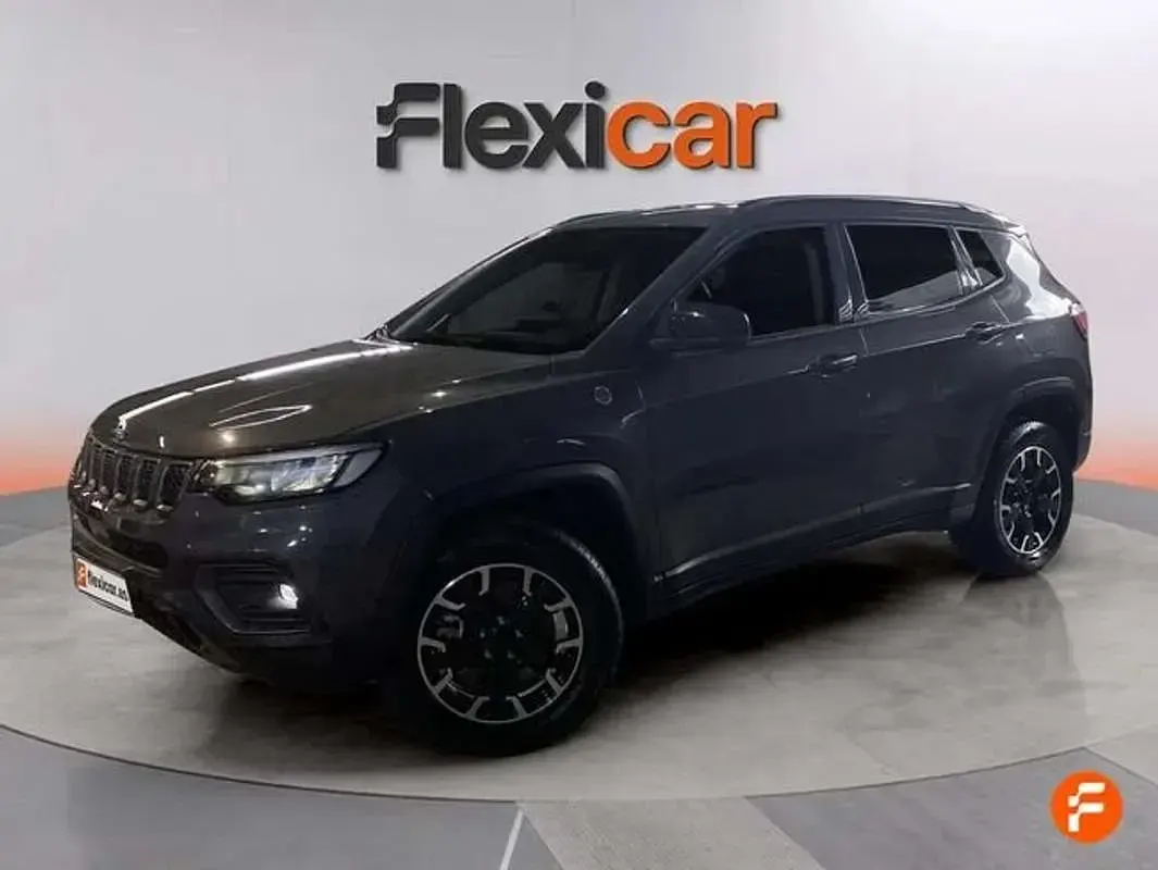 Usado Jeep Compass 241 CV (177 kW) 2022 Gris SUV