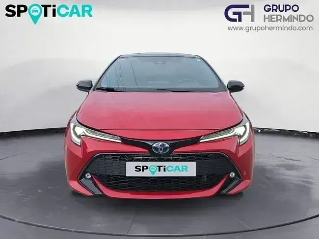Käytetty Toyota Corolla 180 HP (132 kW) 2019 Punainen Sedan