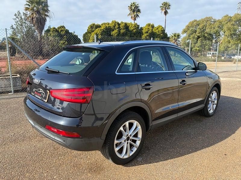 Käytetty Audi Q3 Ambition 177 HP (130 kW) 2012 Musta Katumaasturi