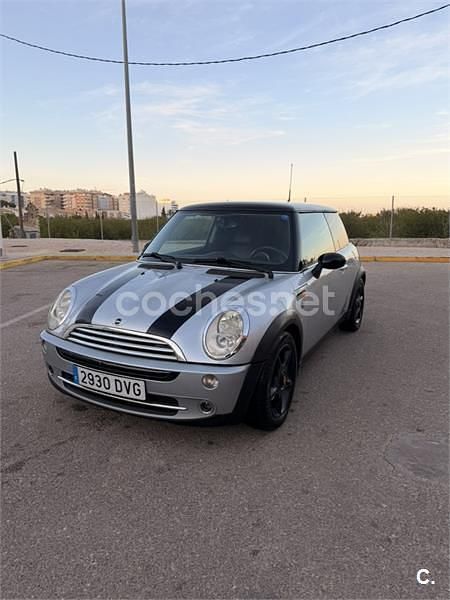 Usado Mini Cooper 116 CV (85 kW) 2006 Gris / plata Utilitario