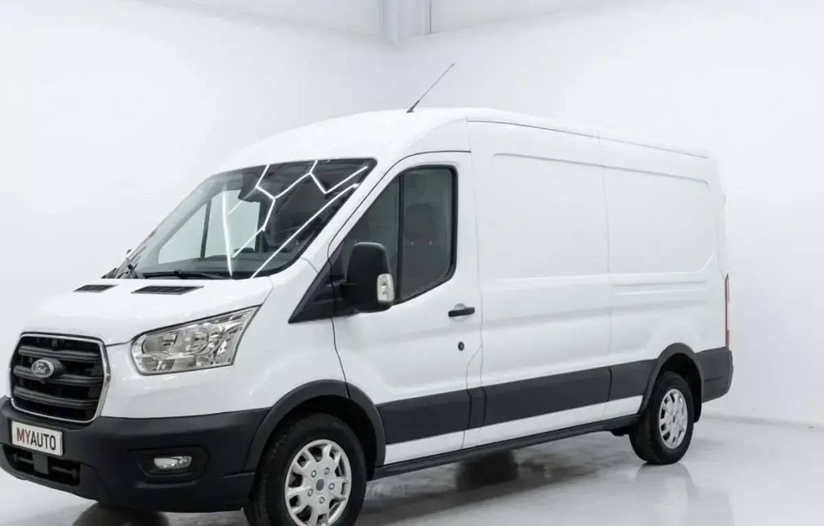 Usado Ford Transit Trend 131 CV (96 kW) 2020 Blanco Van