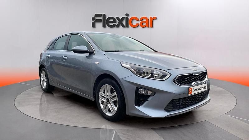 Usado Kia Ceed 101 CV (74 kW) 2021 Rojo Utilitario