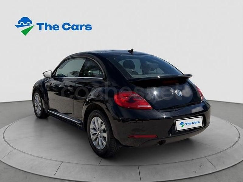 Usado VW Beetle Design 105 CV (77 kW) 2012 Negro Utilitario