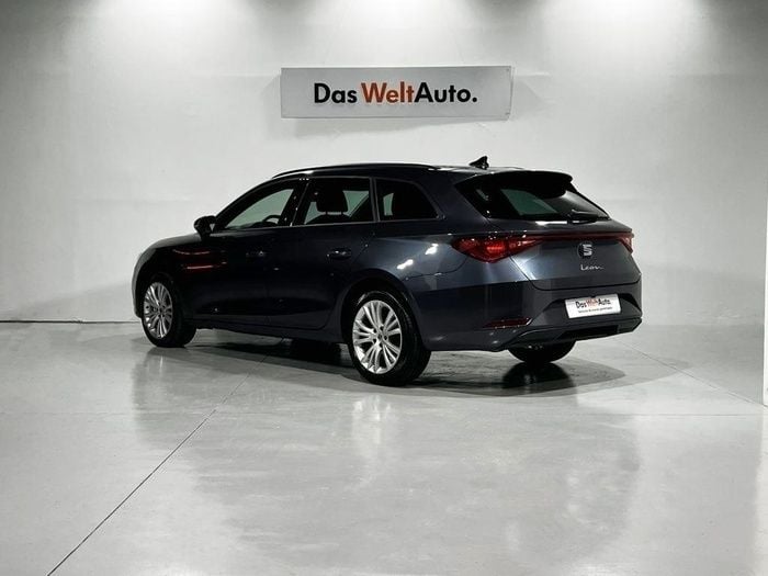 Gris Usado 2024 Seat Leon ST Style Familiar | 23.000 € (Precio justo) - Imagen 1/3