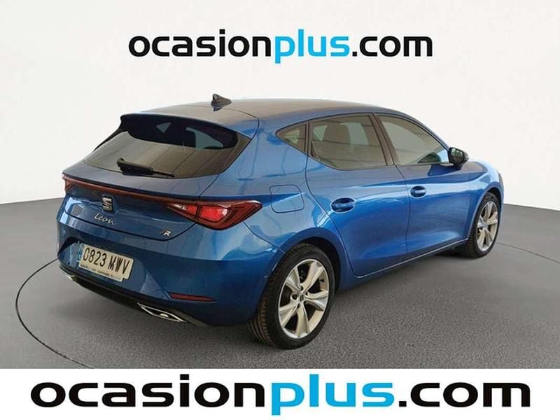 Usado Seat Leon FR 110 CV (80 kW) 2024 Azul Utilitario