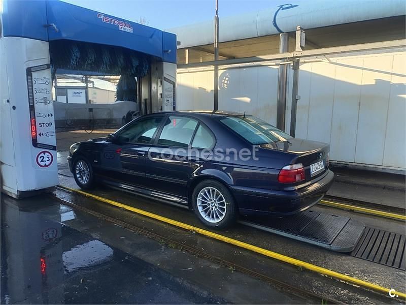 Usado BMW 535 245 CV (180 kW) 2000 Azul Berlina
