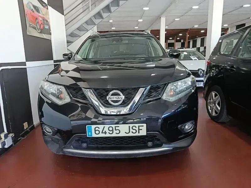 Usado Nissan X-Trail N-Connecta 130 CV (95 kW) 2016 Negro SUV